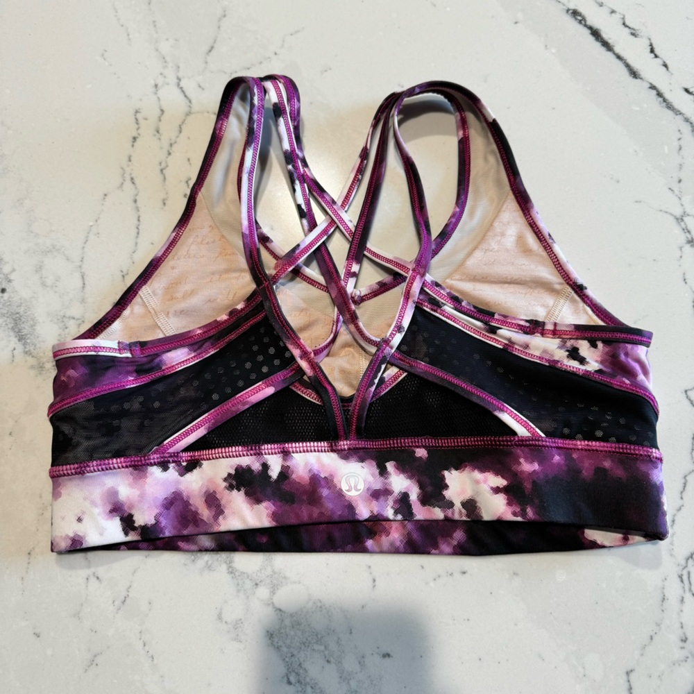 Lululemon sport bra
